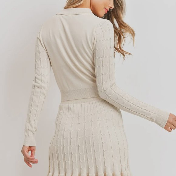 Cable Knit Pearl Button Set - Picture 4 of 4